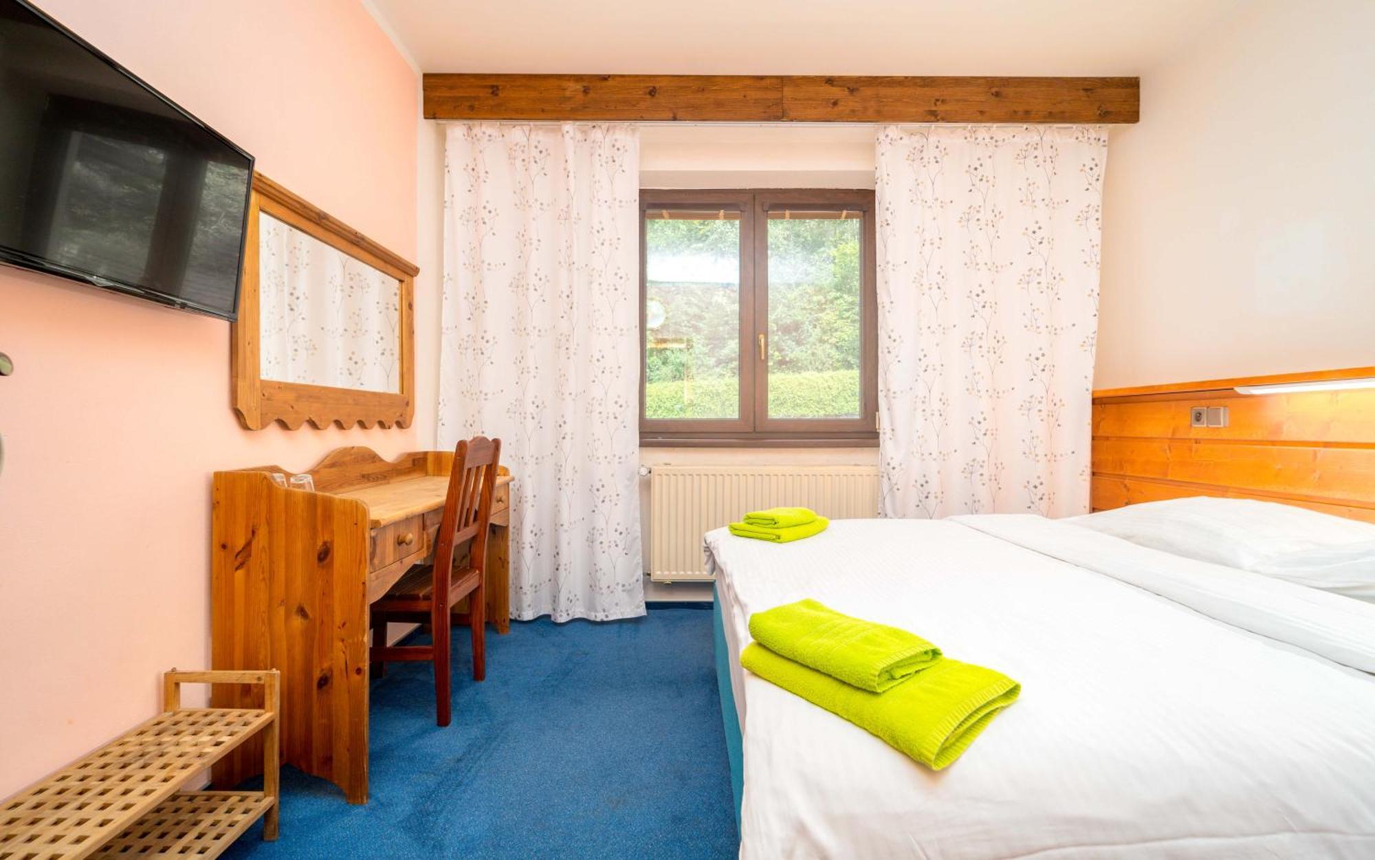 אוסטרביצה Hotel Ondras Z Beskyd מראה חיצוני תמונה